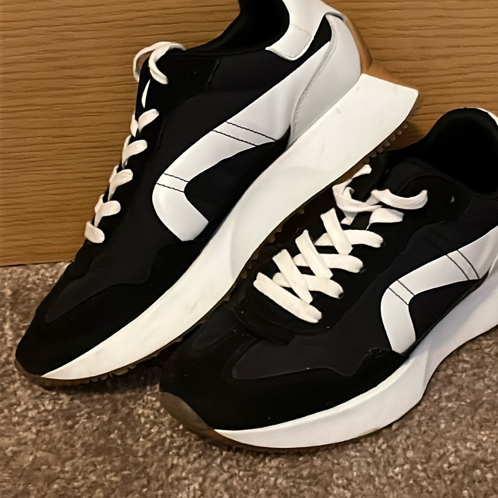 Steve Madden Julez Snaekers